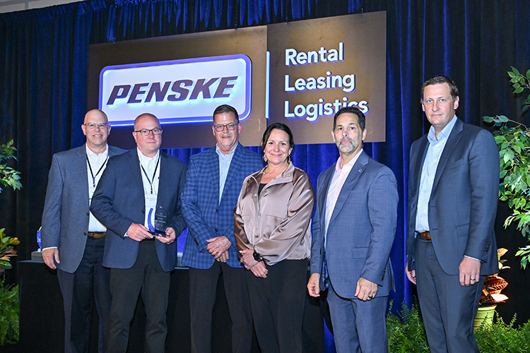 Morgan Truck Body receiving Penske 2025 Best Performing Supplier award